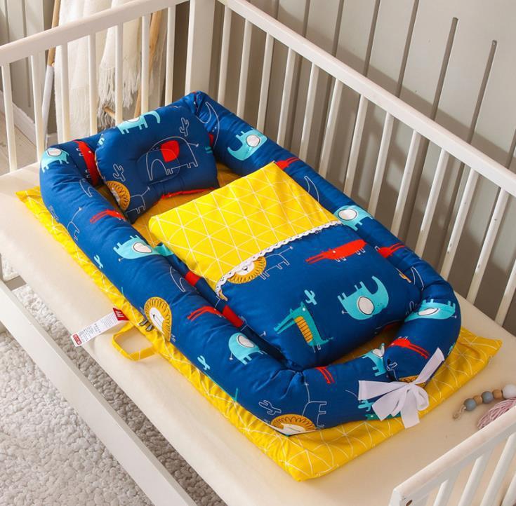 Foldable Bionic Travel Crib & Anti-Pressure Baby Mattress
