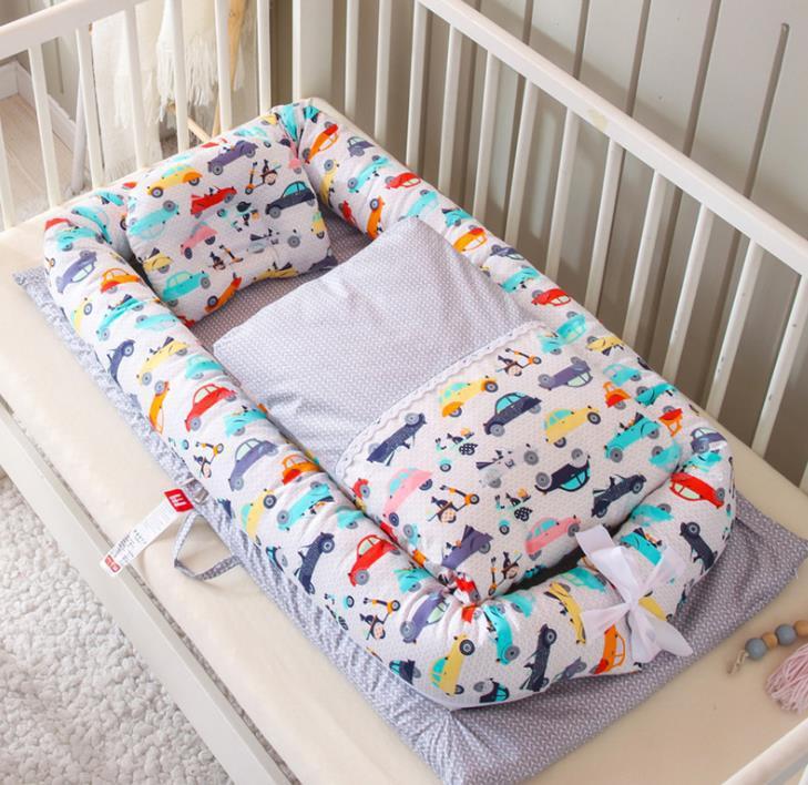 Foldable Bionic Travel Crib & Anti-Pressure Baby Mattress