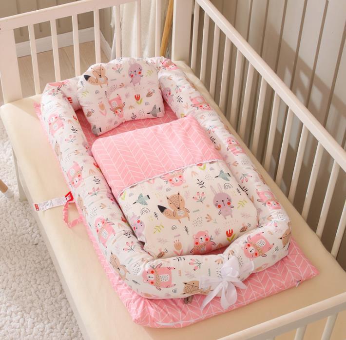 Foldable Bionic Travel Crib & Anti-Pressure Baby Mattress